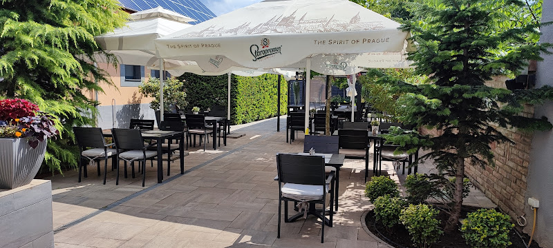 Freedom restaurant & Skybar
