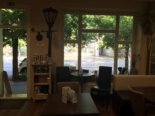 Black Cat Cafe