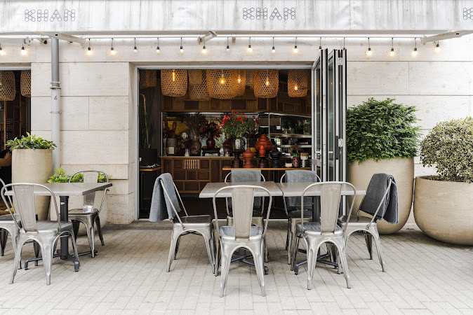 KHAN Asian Food & Bar