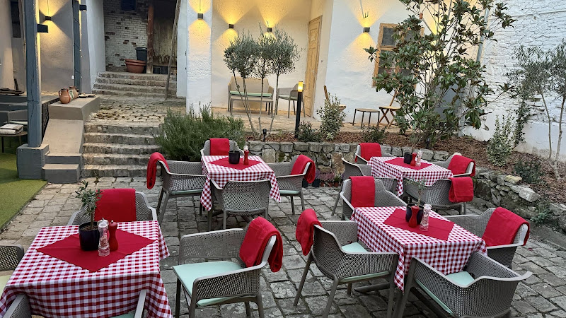 Gatto Rosso Olasz Étterem & Pizzeria Esztergom