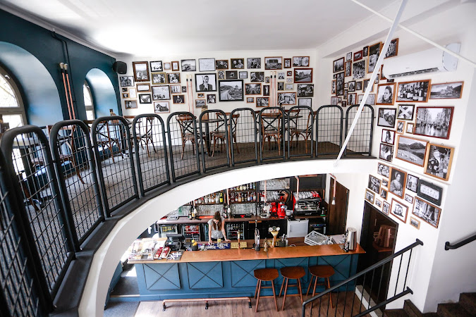 GLASGOW Pub & Café