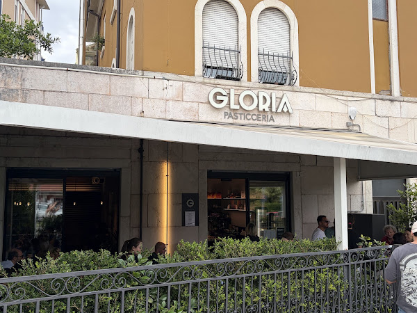 GLORIA Pasticceria