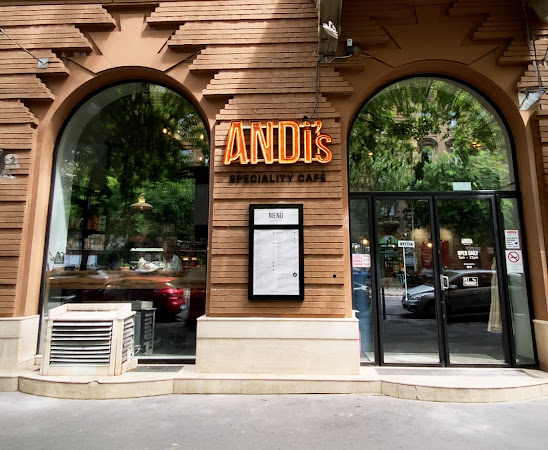 Andi's speciality café