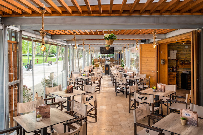 DOCK Bistro
